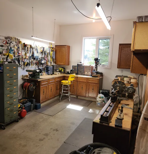 Garage workshop