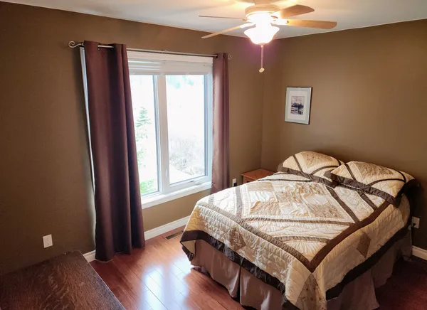 Upstairs bedroom 4