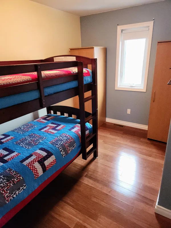 Upstairs bedroom 3 (bunks)