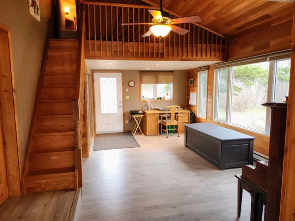 Sunroom office and bunk